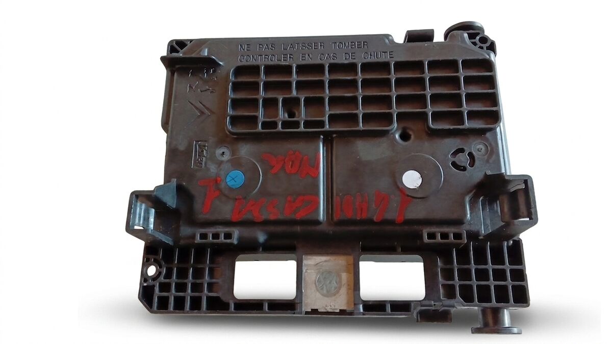 CENTRALINA BSI VANO MOTORE PEUGEOT 207 2010 1.4 HDI 9667199780 — foto 2