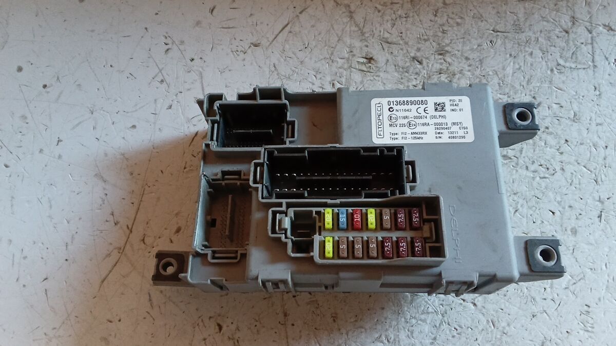 CENTRALINA BODY INTERNO AUTO FIAT QUBO 2011 1.4 BENZ/MET 01368890080 — foto 2