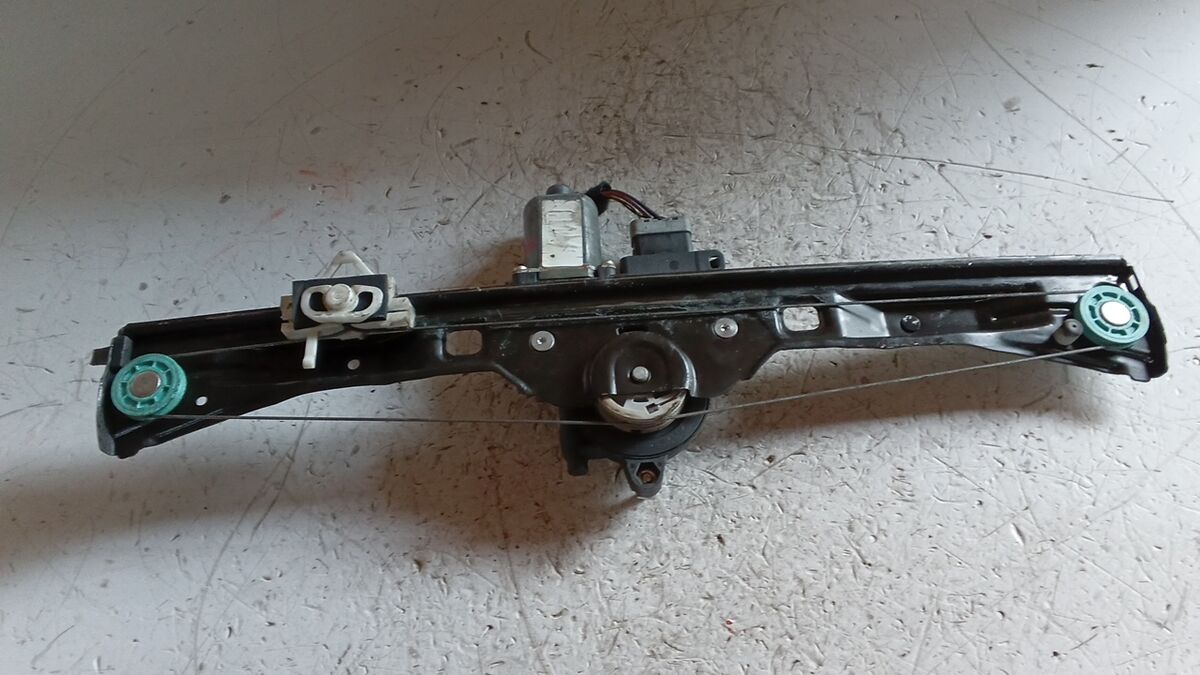 ALZACRISTALLO ANTERIORE DESTRO FIAT QUBO 2011 6 PIN — foto 9