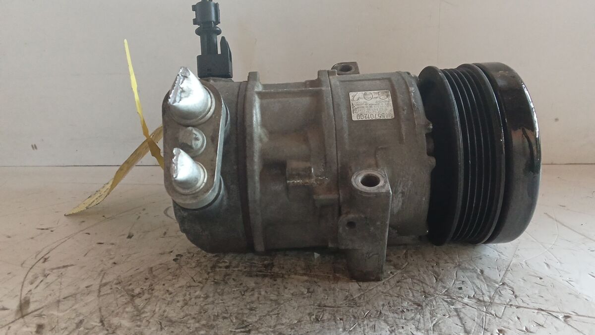 COMPRESSORE A/C OPEL CORSA 2010 1.2 BENZ. PULEGGIA IN PLASTICA 55701200 — foto 3