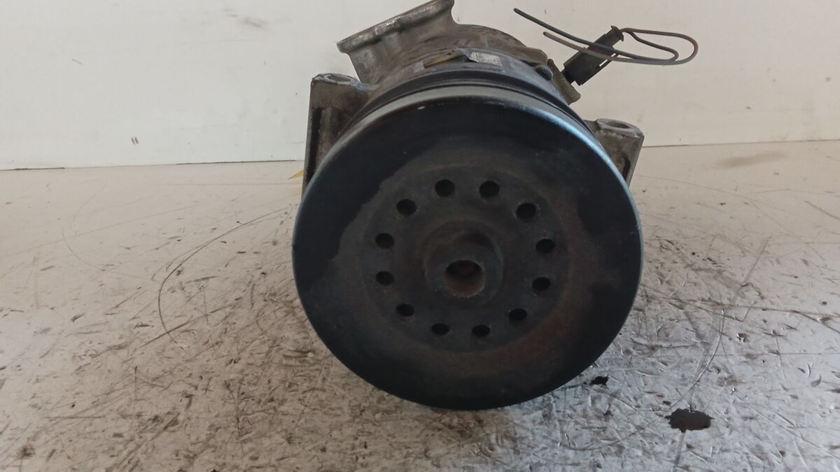 COMPRESSORE A/C OPEL CORSA E 2015 1.2 BENZ. 55701200 — foto 2