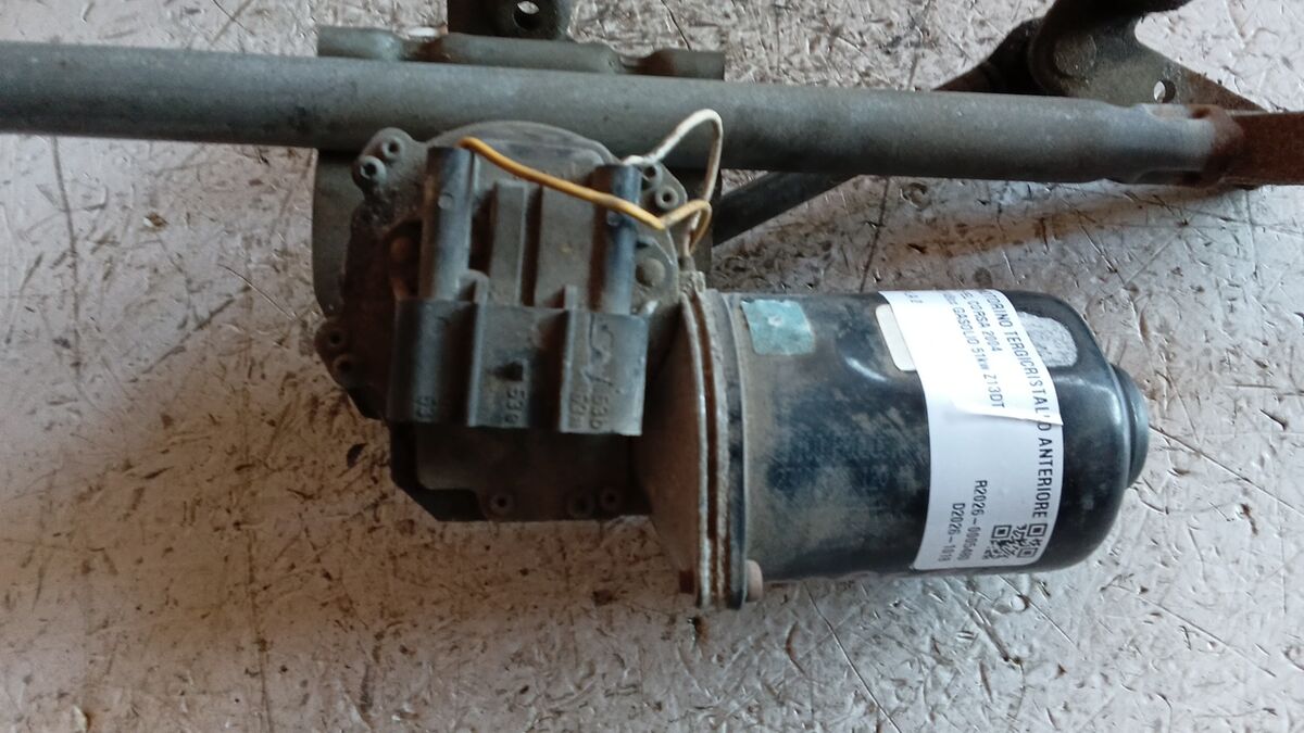 MOTORINO TERGICRISTALLI ANTERIORE OPEL CORSA 2004 — foto 2
