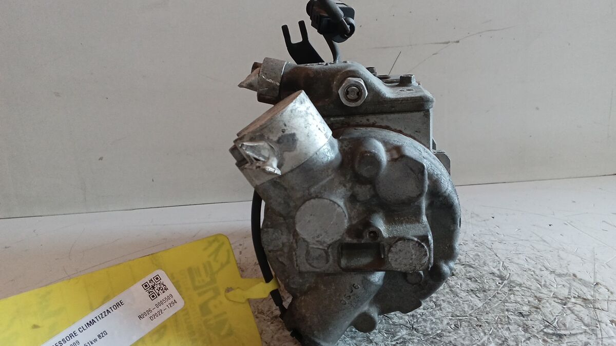 COMPRESSORE A/C SEAT IBIZA 2009 1.2 BENZ. 3 CIL. 6Q0820808G — foto 4
