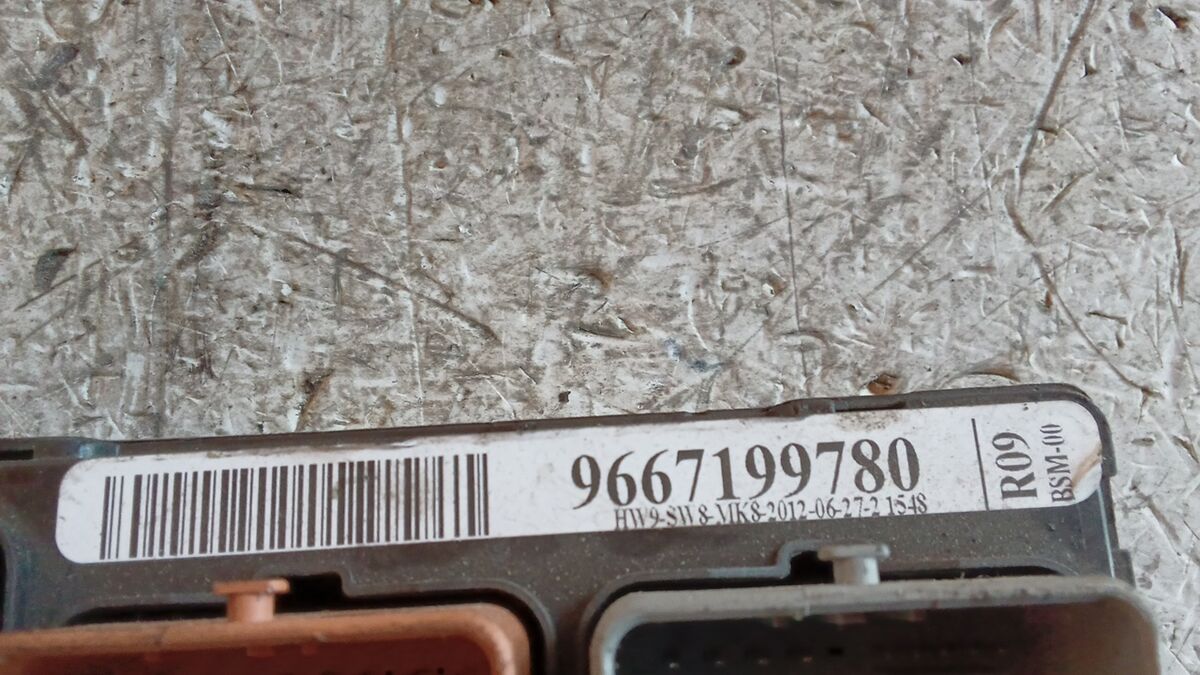 CENTRALINA BODY VANO MOTORE CITROEN C3 2012 1.4 BENZ. 9667199780 — foto 3