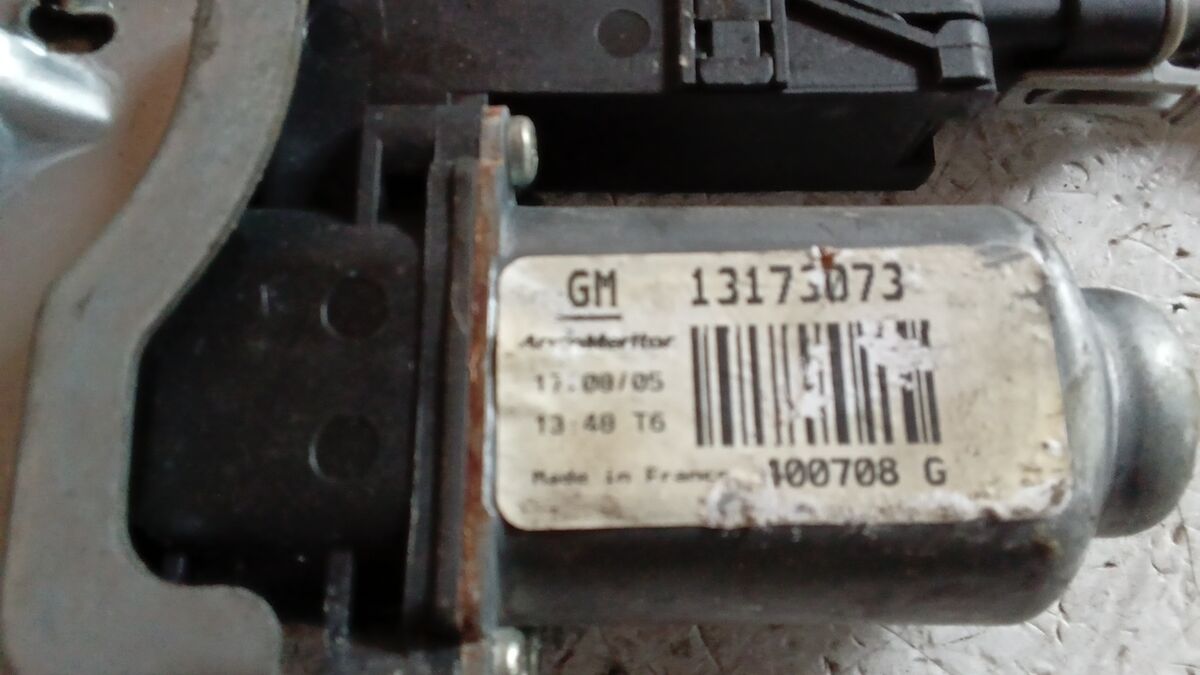ALZACRISTALLO ANTERIORE SINISTRO OPEL CORSA 2005 6 PIN IN FERRO 13173065 — foto 4