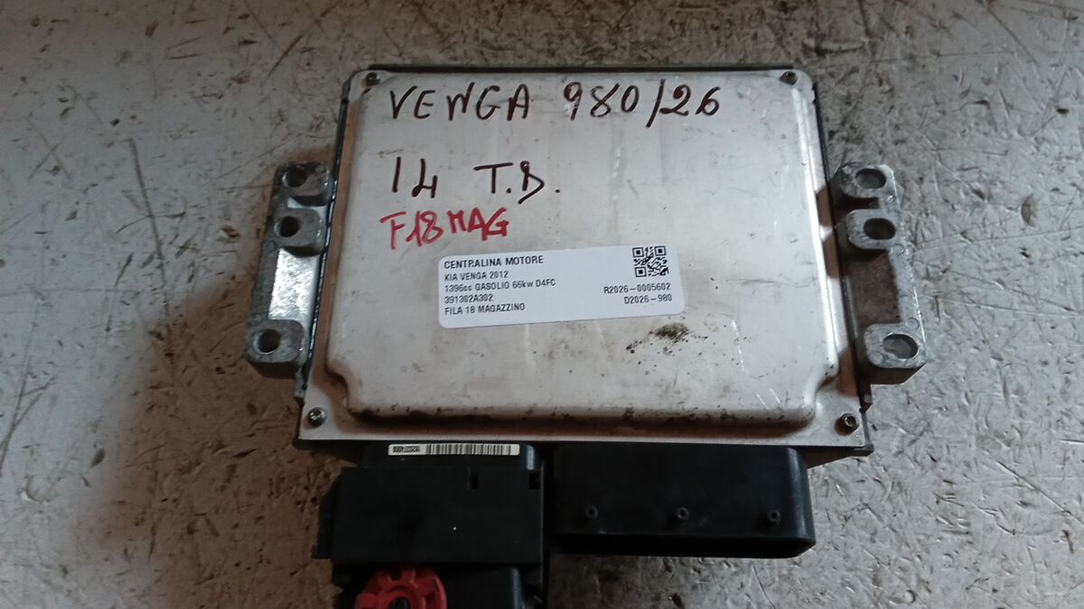 CENTRALINA MOTORE KIA VENGA 2012 1.4 CRDI 391302A302 CRDI 16V BOSCH 0281015213 — foto 2
