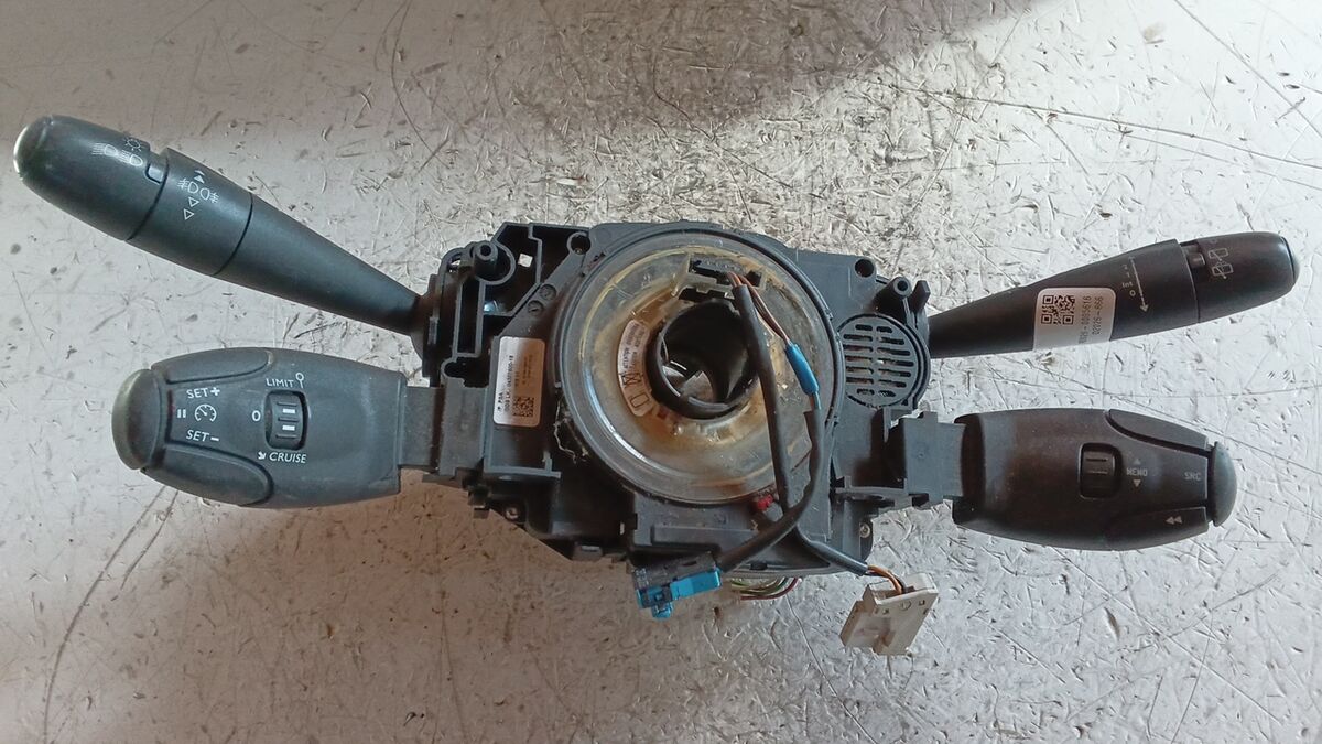 DEVIOLUCI CITROEN C3 2012 CON COMANDI 2 PRESE AVANTI - 3 PRESE DIETRO 96773879XT