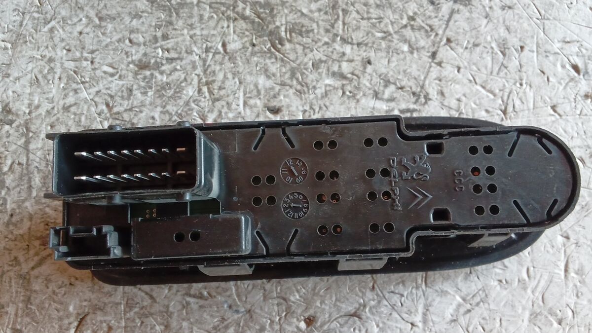 PULSANTIERA SINISTRA CITROEN C3 2012 2 PULSANTI 16 PIN 96637530XT — foto 2