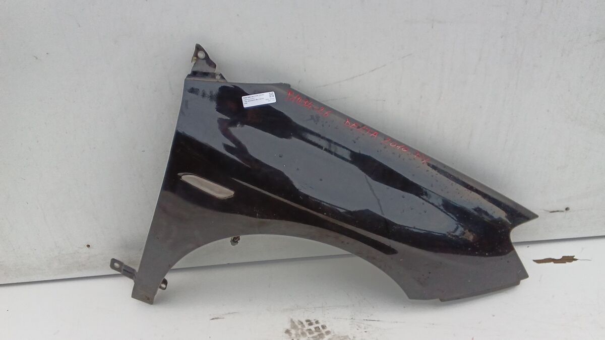 PARAFANGO ANTERIORE DESTRO LANCIA DELTA 2010