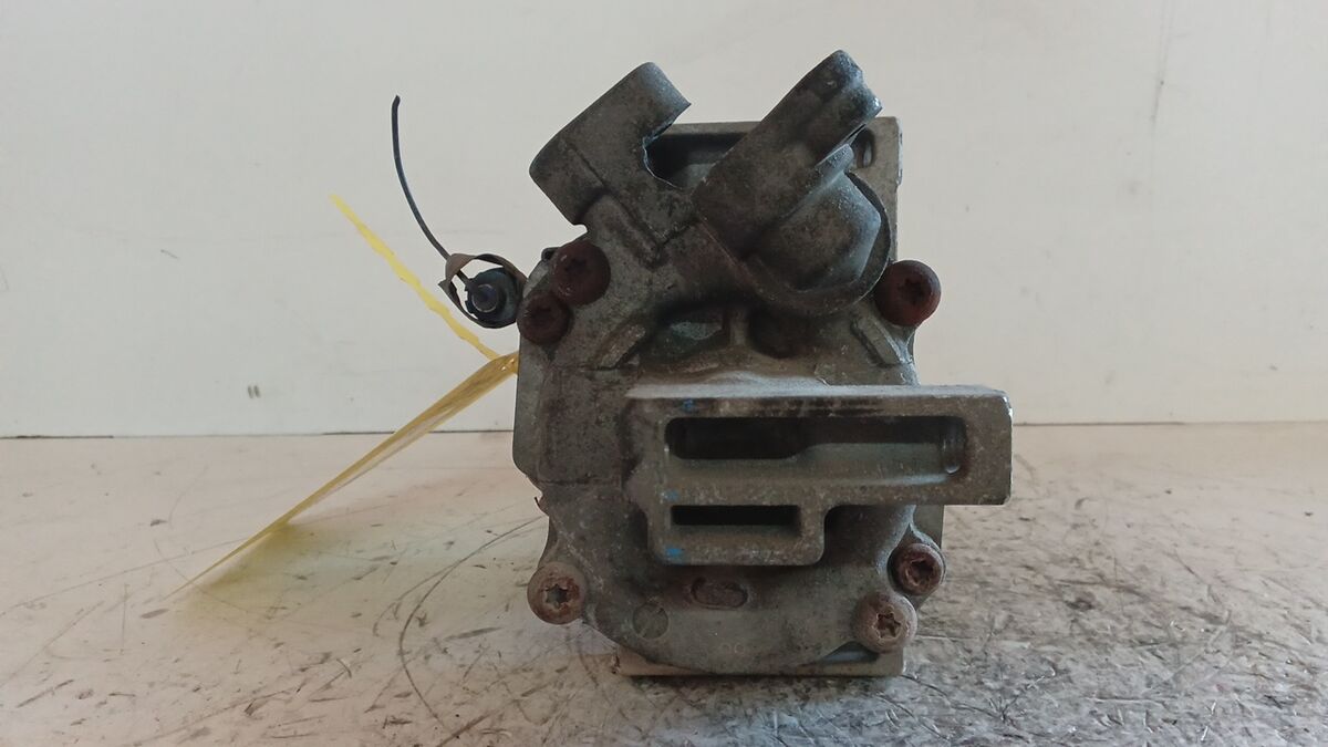 COMPRESSORE A/C PEUGEOT 107 2006 1.0 BENZ. 883100H010C — foto 4